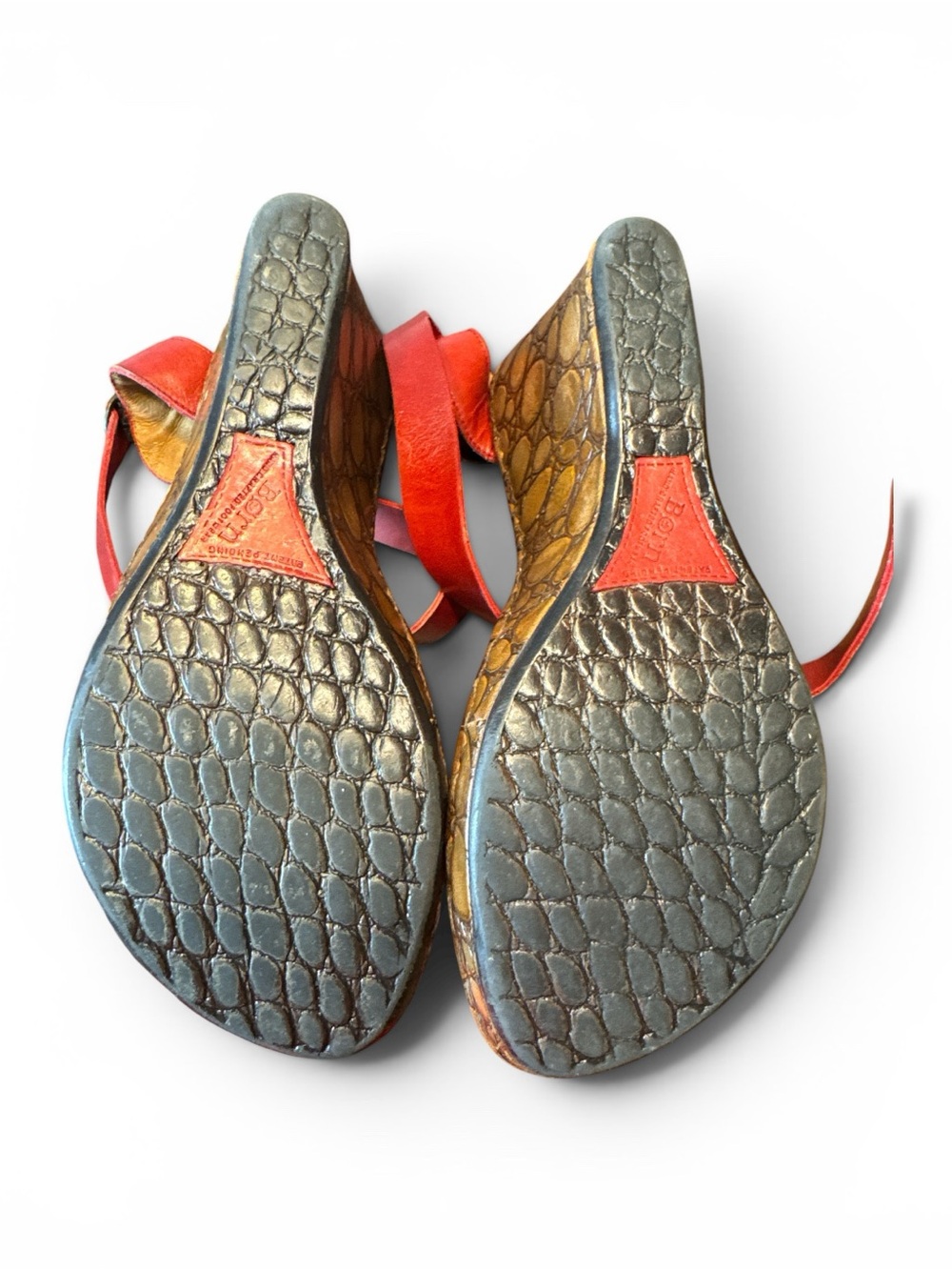 Born Savannah Red Leather Ankle Strap Wedge Sandals Boho Croc Embossed Sz 10 - Picture 12 of 12